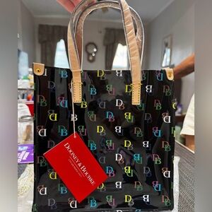 Dooney & Bourke It Lunch Bag